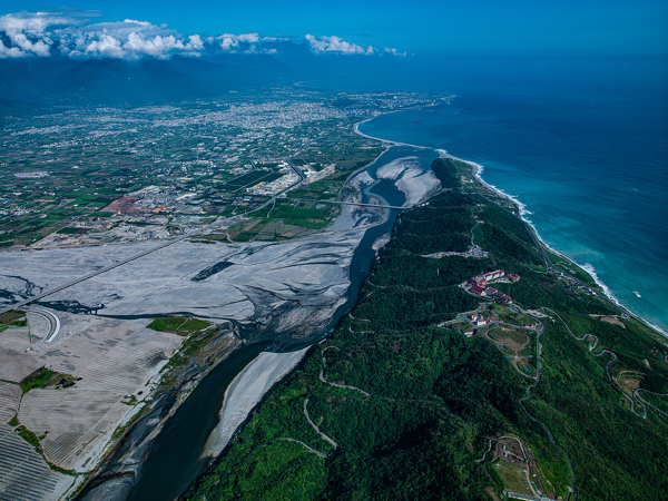 海岸山脈起點