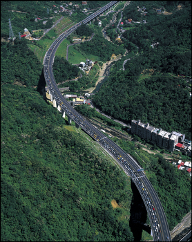 潭邊橋