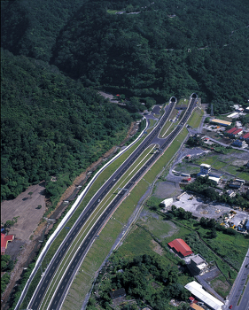雪山隧道南口